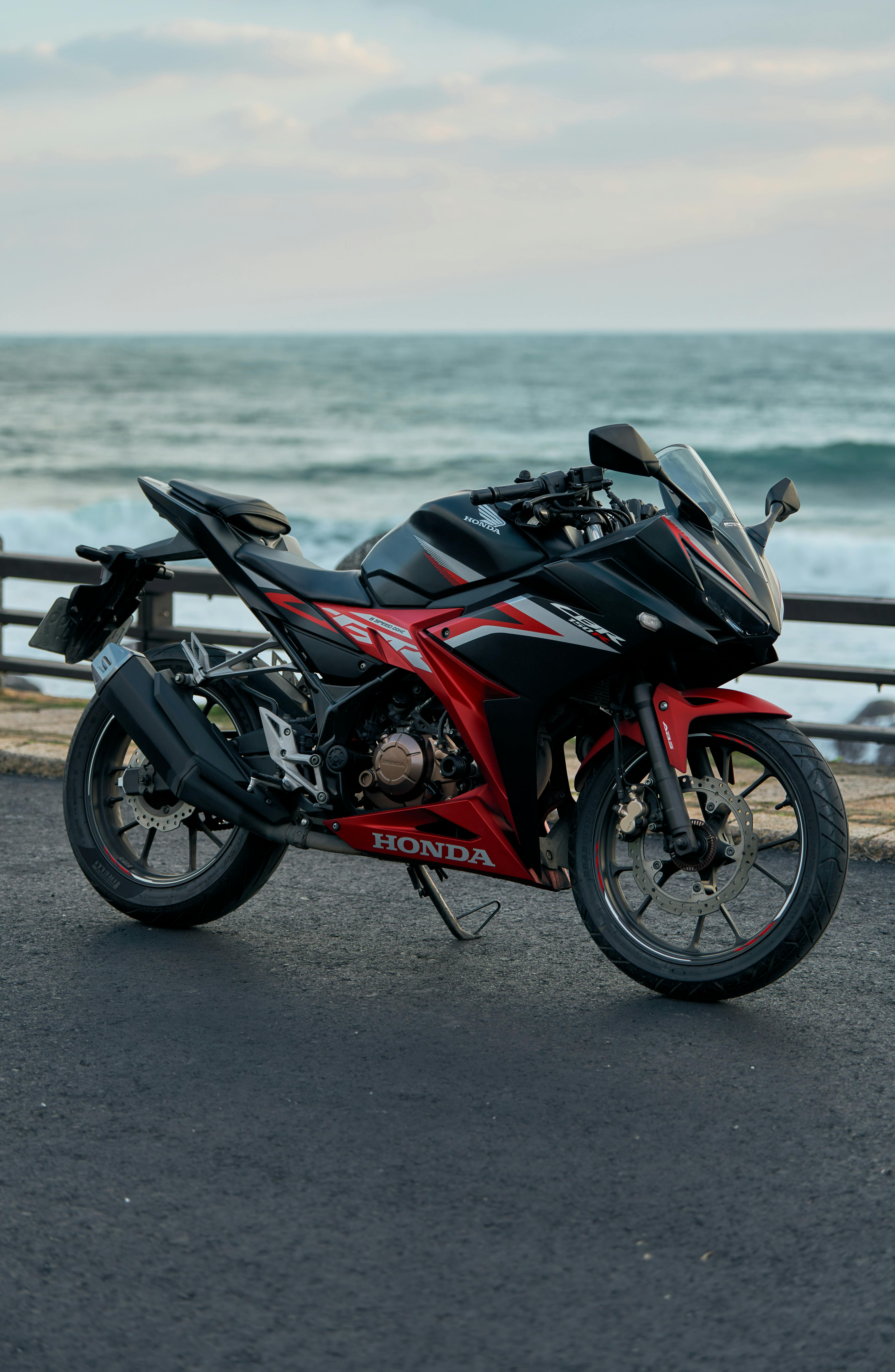 Honda CBR150R